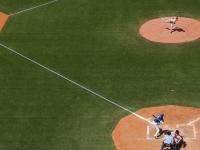 IM电竞投注平台-德甲争冠战焦点战，森林狼强压上海队，体育世界的奇妙交错