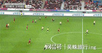 米兰AC俱乐部遭遇客场惨败,巴塞罗那队取得胜利 米兰AC俱乐部遭遇客场惨败,巴塞罗那队取得胜利