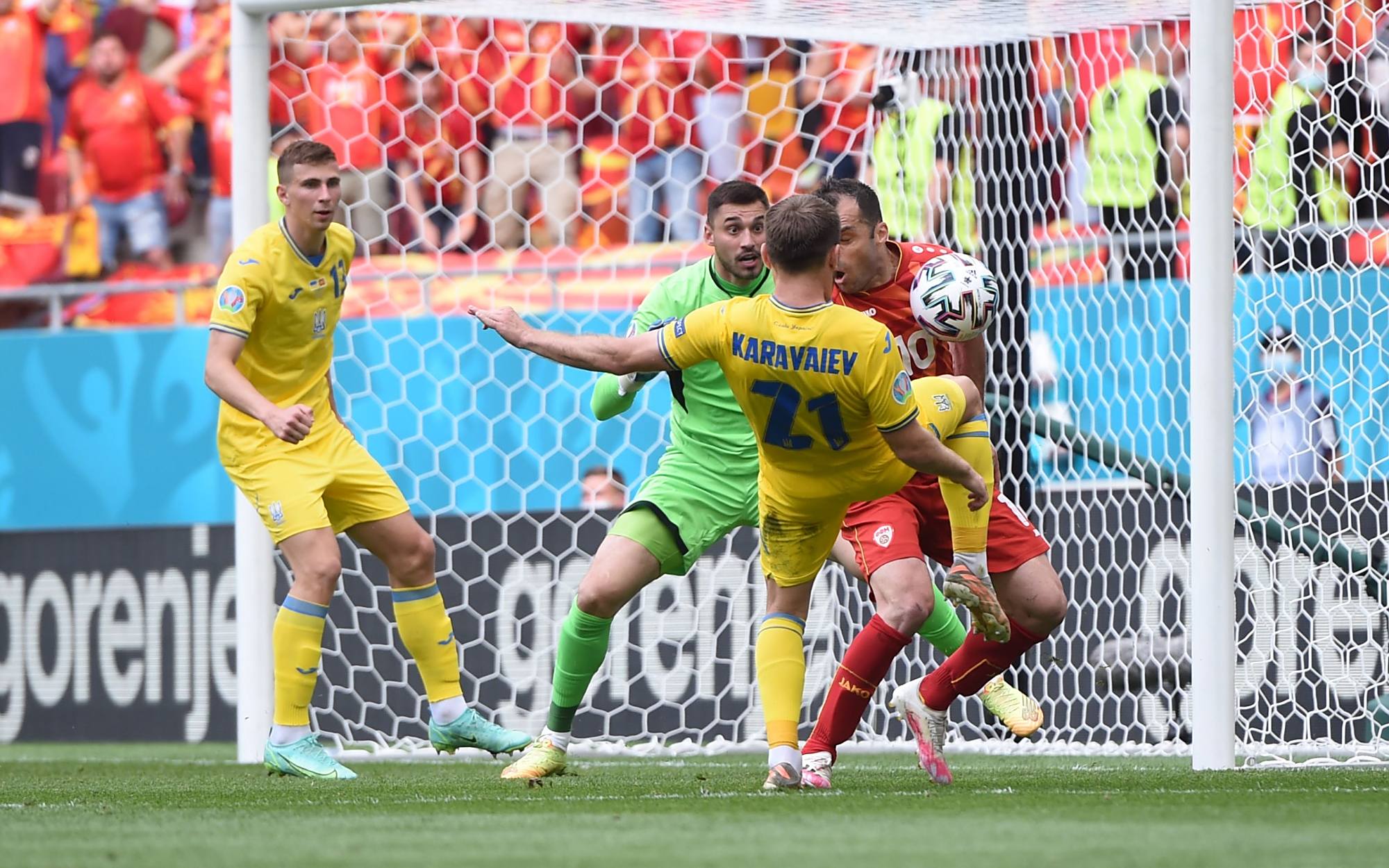 荷兰队横扫比利时,豪取晋级通行证的简单介绍 荷兰队横扫比利时,豪取晋级通行证的简单介绍