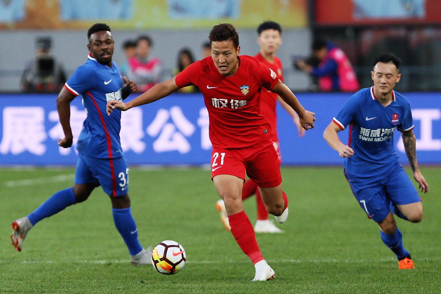 大连阿尔滨将与重庆力帆进行激烈较量!的简单介绍 大连阿尔滨将与重庆力帆进行激烈较量!的简单介绍