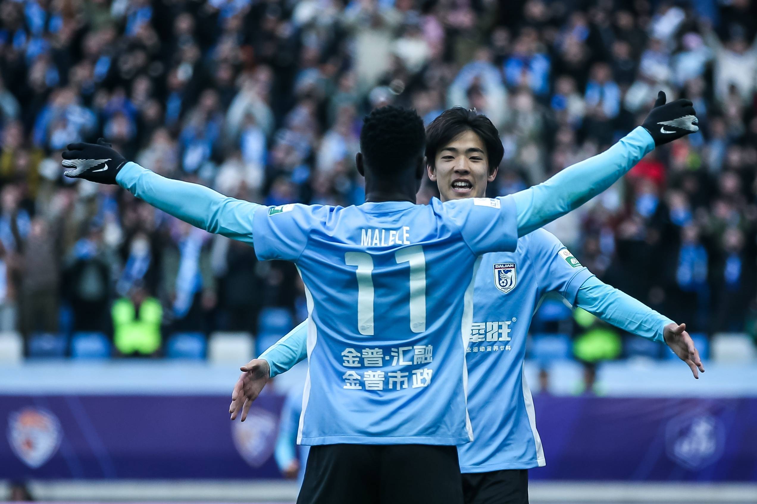 绿城主场击败申花，连胜中超保持不败