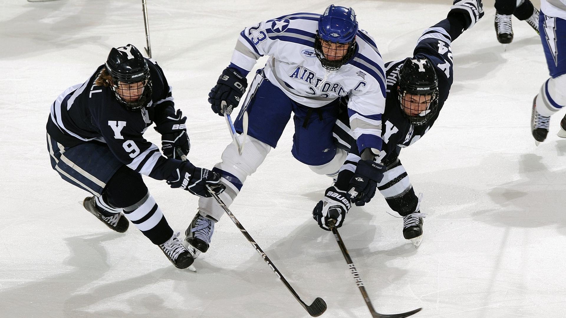 孤胆与铁骑,阿隆索独擎大旗,迈凯伦鏖战银箭王朝