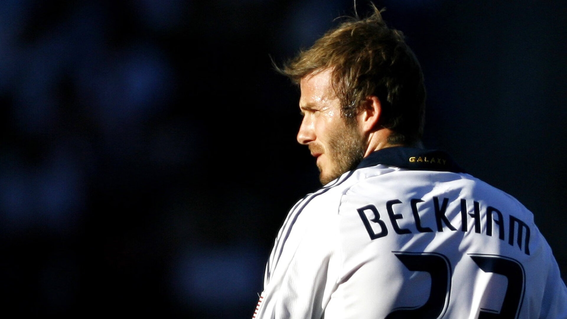 绝地反击!拉塞尔关键制胜助雷诺车队逆转阿斯顿马丁